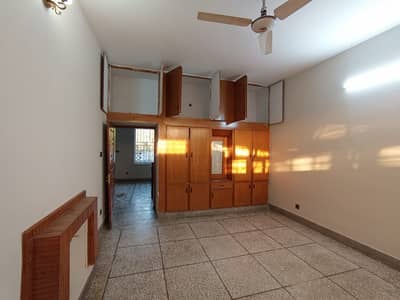 14 Marla Upper Portion For rent In Rs. 170000 Only