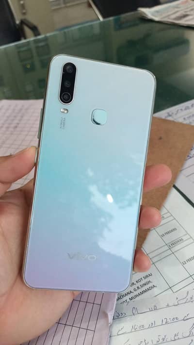 vivo y17