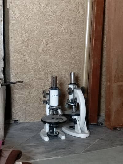 laboratory gadgets for school and colleges used