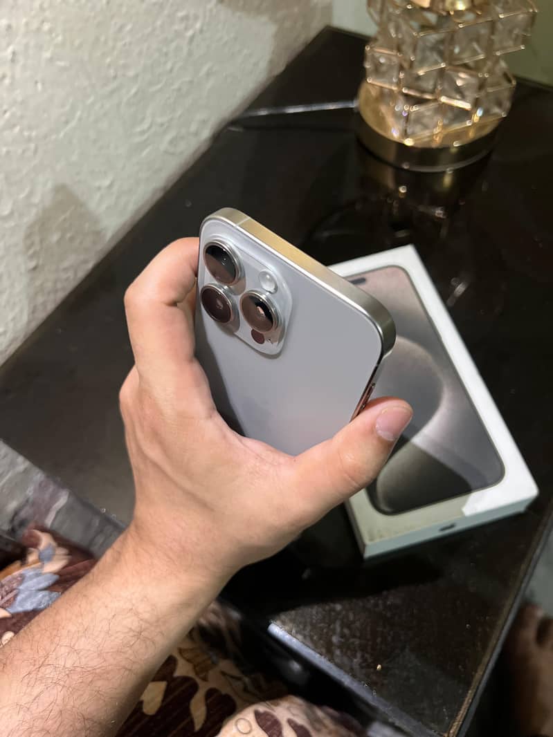 IPHONE 15 PRO MAX JV 2