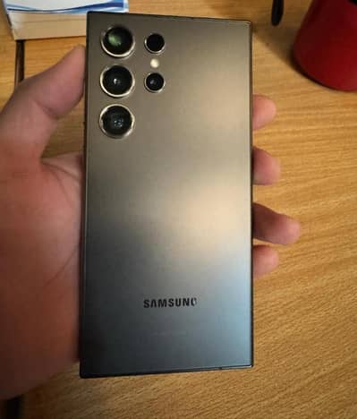 Samsung S24 Ultra – 10/10 Condition 