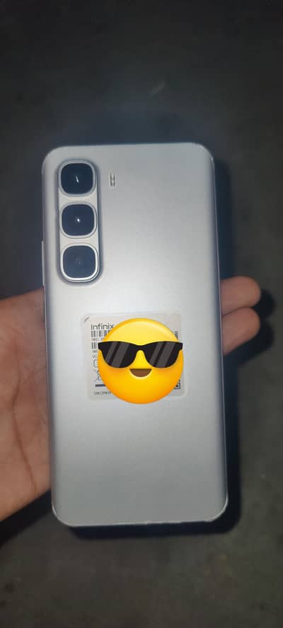 Infinix Hot 60 pro plus 12/256 Pta Approved, 1 month used unboxed
