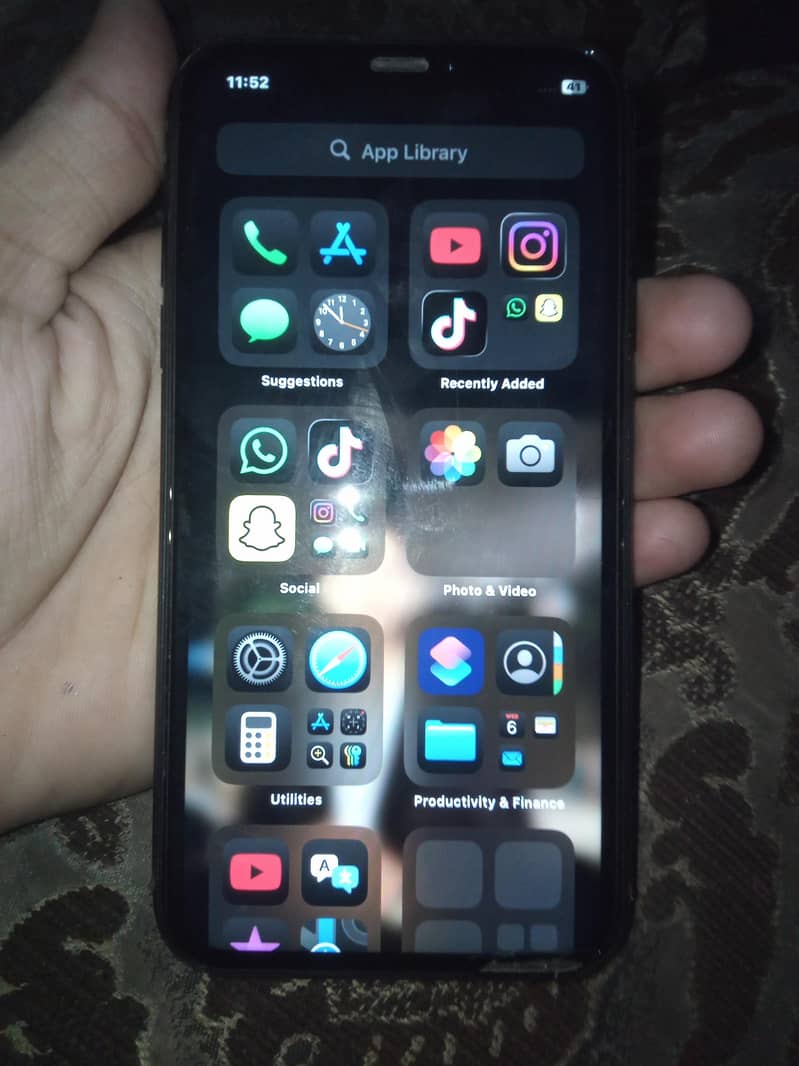 iphone xr 1
