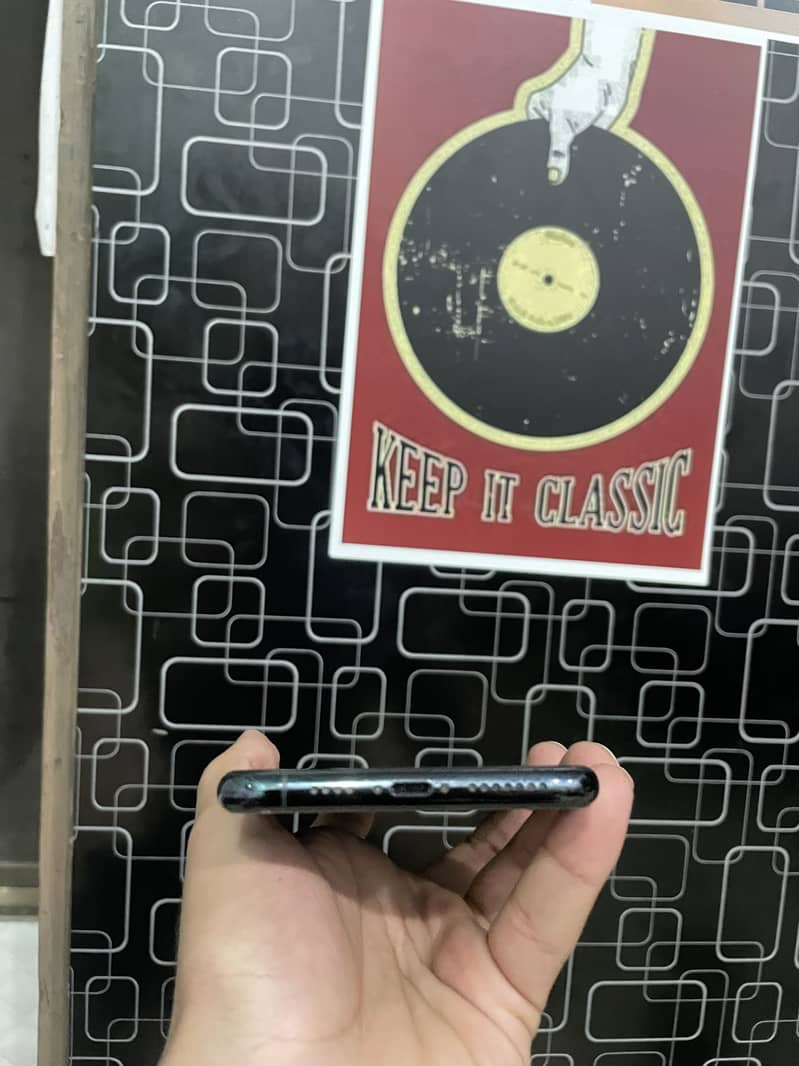 iPhone 11 Pro Max 1
