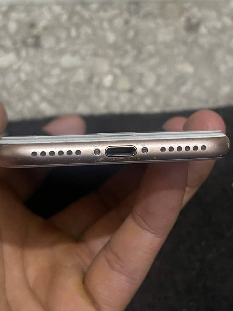 Iphone 8 4