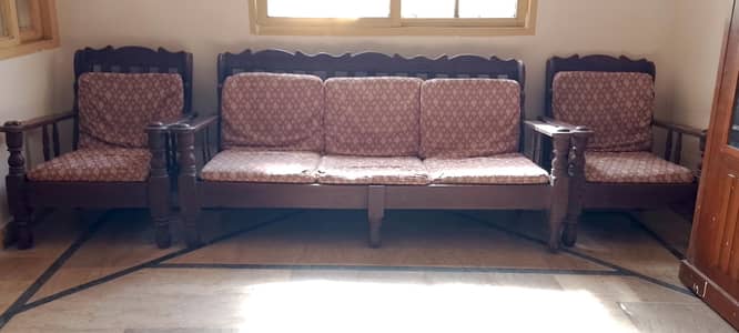 2 sofa seats both five seater
