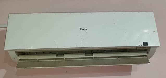 Haier Siplt Ac for sale full ok ac gas and everything ok