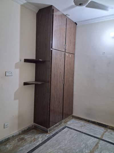 4 marla ground floor for rent