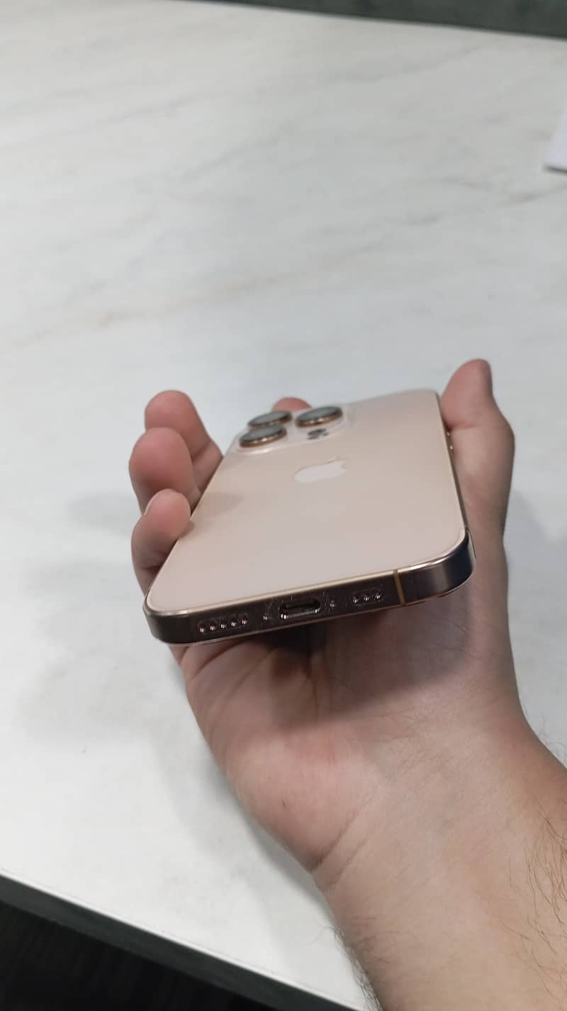 Iphone 16 pro 2