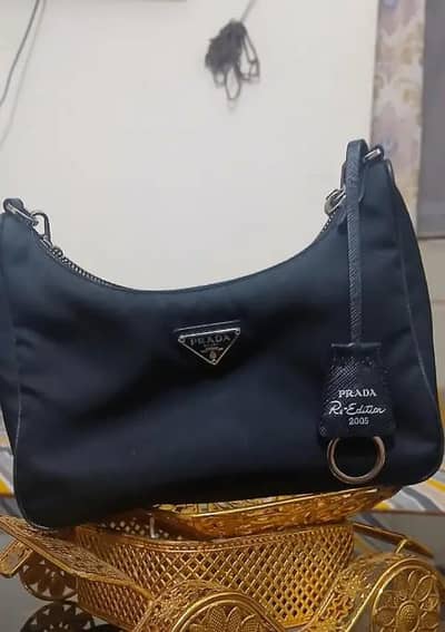 Prada Original Ladies Handbag – Imported / Excellent Condition