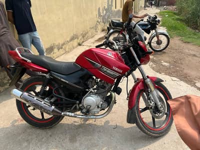 ybr 125 Japanese model. . 10/10
