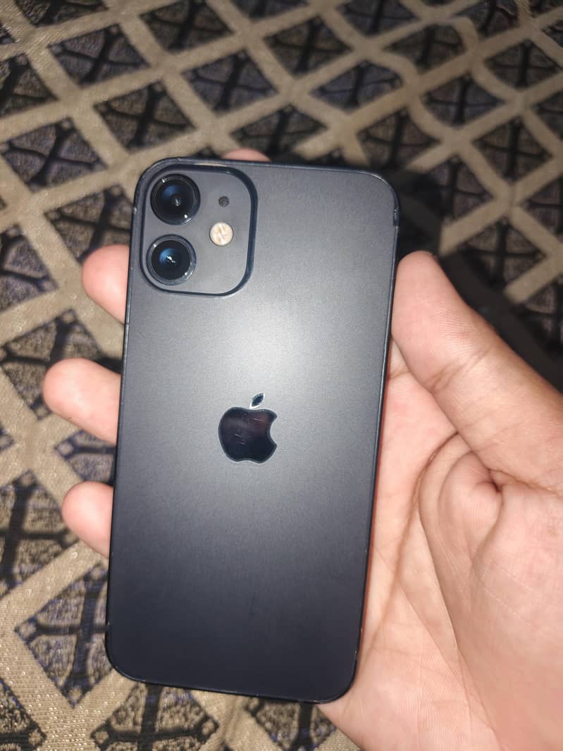 iphone 12 mini 3