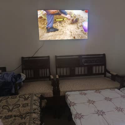 2 months use jhaz furniture sale