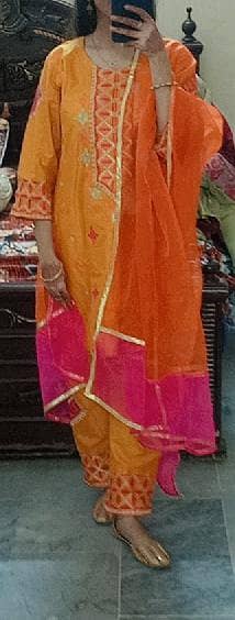 Embroidered 3 piece lawn suit