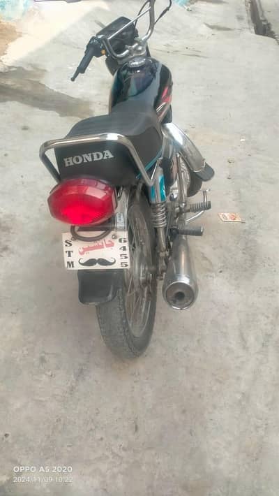 125 bike ha sialkot nbr ka old book ha sat