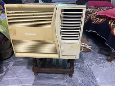 Window ship inverter ac 0.75 tan