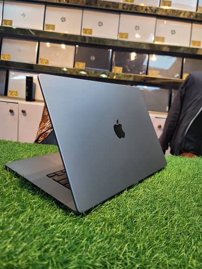 MacBook Pro | M1 2021 | 16INCH | 16GB RAM | 1TB SSD | imported