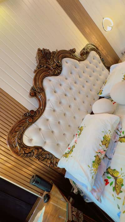 wooden bed like new only 2 month use