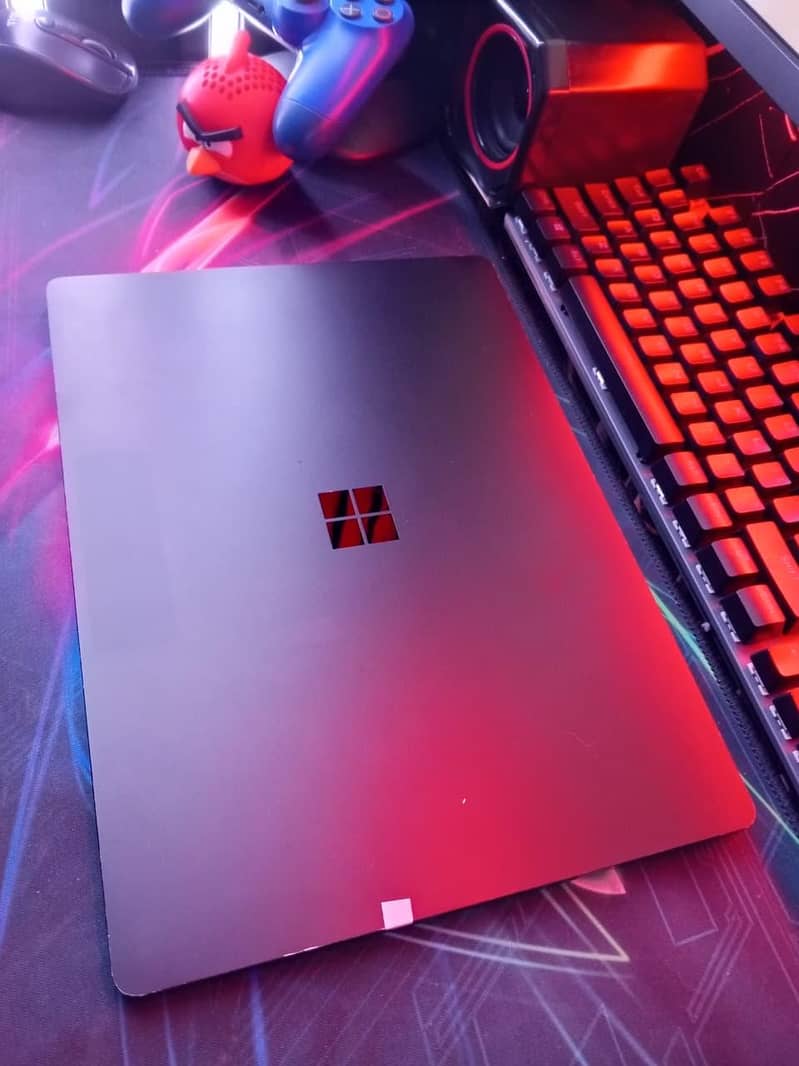 Microsoft surface laptop 2