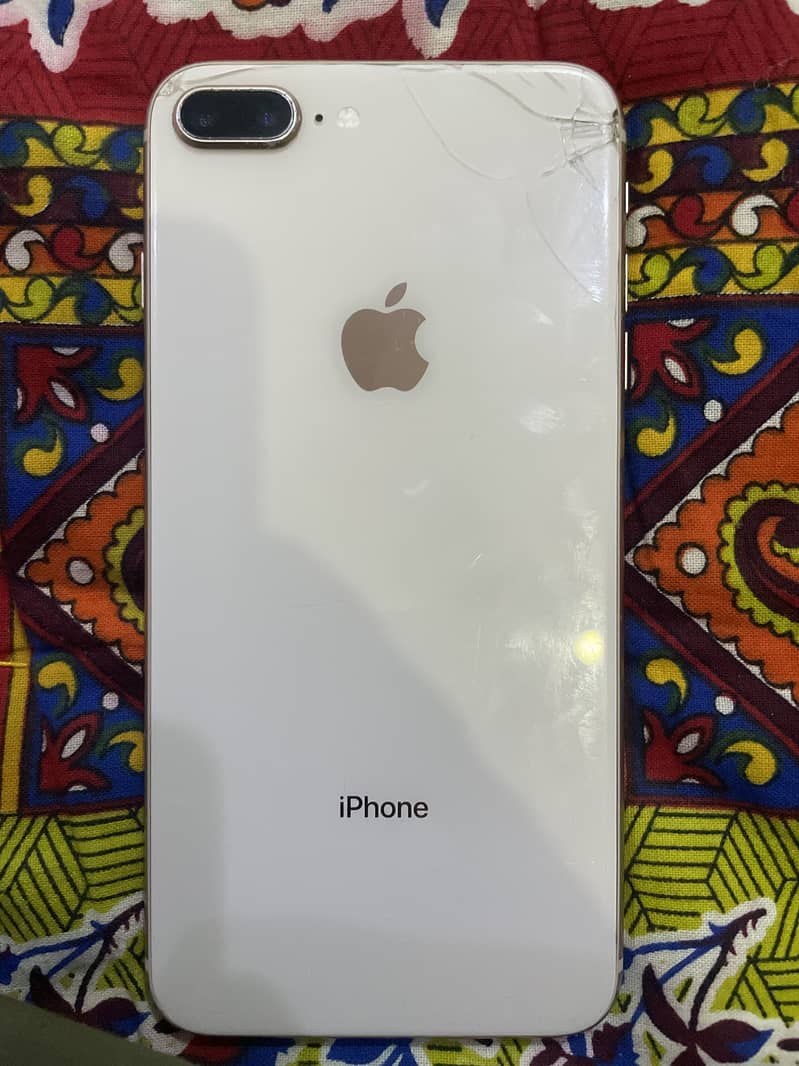 IPHONE 8 Plus 1