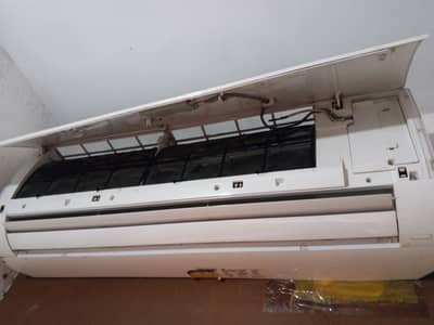 haier Ac inverter  1.5 ton
