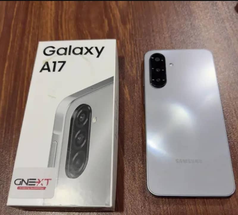 samsung A17 8/256 10/10 0