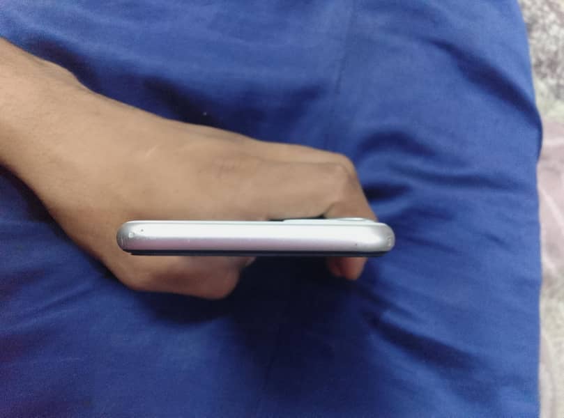 iphone 11 8