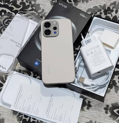 Vivo V70 5G PTA Approved 12/512gb Memory