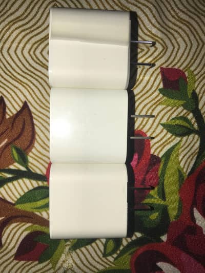 iPhone 2 pin Adapter