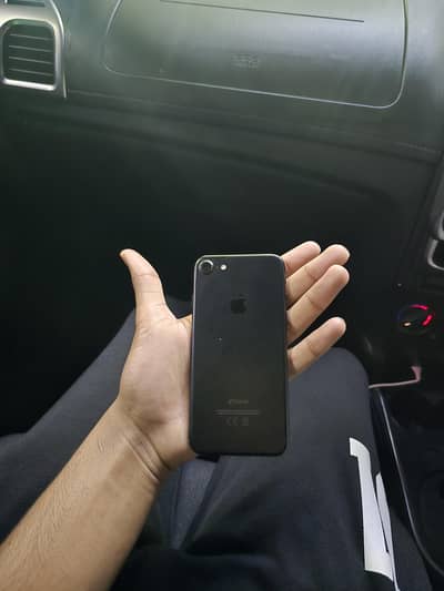 iphone 7 non pta but 10/10 condition best for use