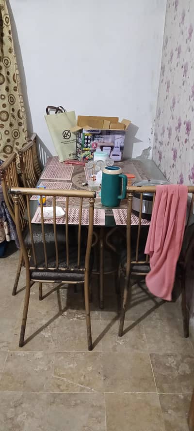 Dinning Table