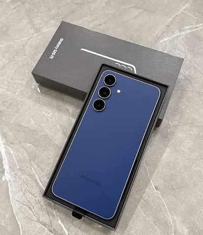 Samsung S25 FE 256/8 official approved