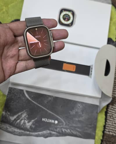 Apple watch ULTRA 1 comp box accessories