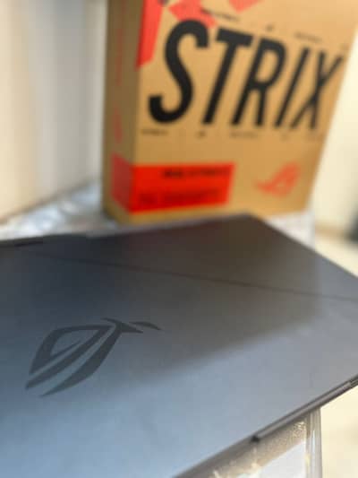 ASUS ROG Strix G16 - Core i9-13980HX + RTX 4060 + 13gen