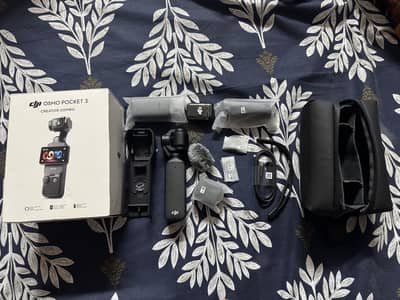 DJI Osmo Pocket 3 Creator Combo 10/10 Condition New