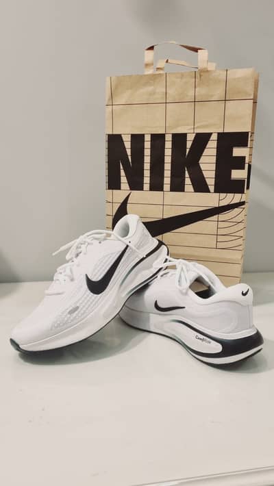 Nike Run Shoes UK 7 EU 40-41