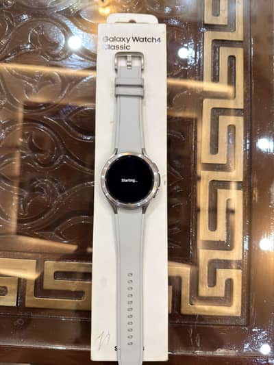 Samsung Galaxy Watch 4 Classic used 10/10 condition with box