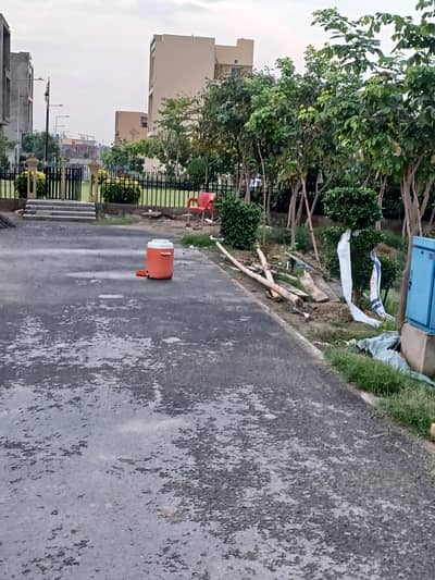 3 MARLA ( 19"sft Excess land paid ) ALL DUIES PAID NON CORNER PLOT AVAILABLE FOR SALE IN UNION GREEN SOCIETY MAIN COLLEGE ROAD LAHORE