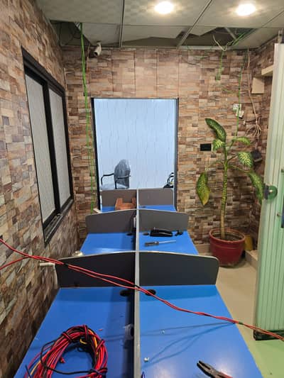 Ground floor portion for rent 1800sqft it and software house in shahar e Faisal .
