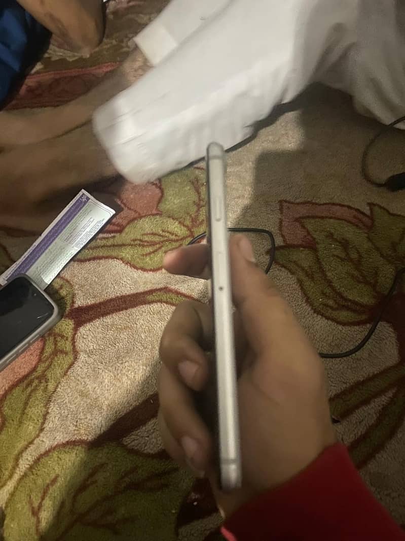 Apple iPhone SE 3rd 1