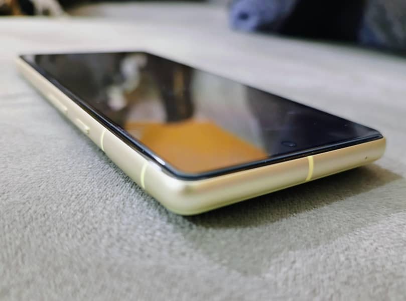 Google Pixel 7 3