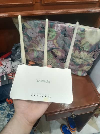 Tenda wifi router v6 3 antennas