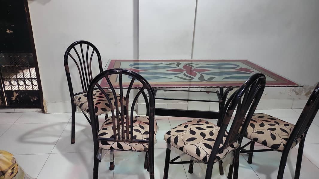Dining Table 0
