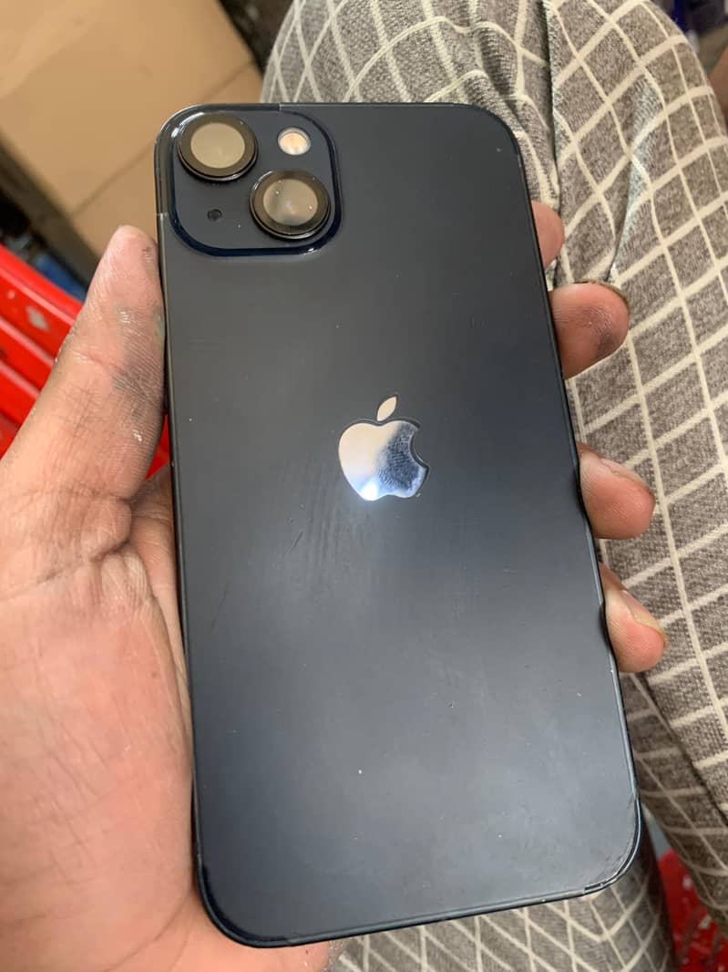 iPhone 13 0
