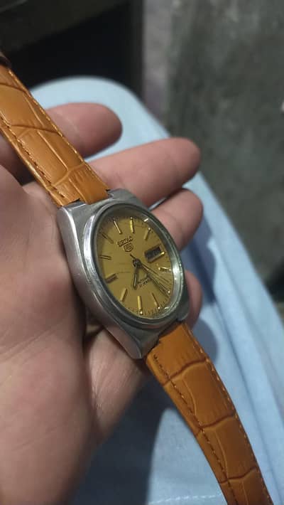 seiko 5 watch