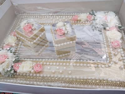 engengment ring box with beautiful. . . . full set condition 10 by 10