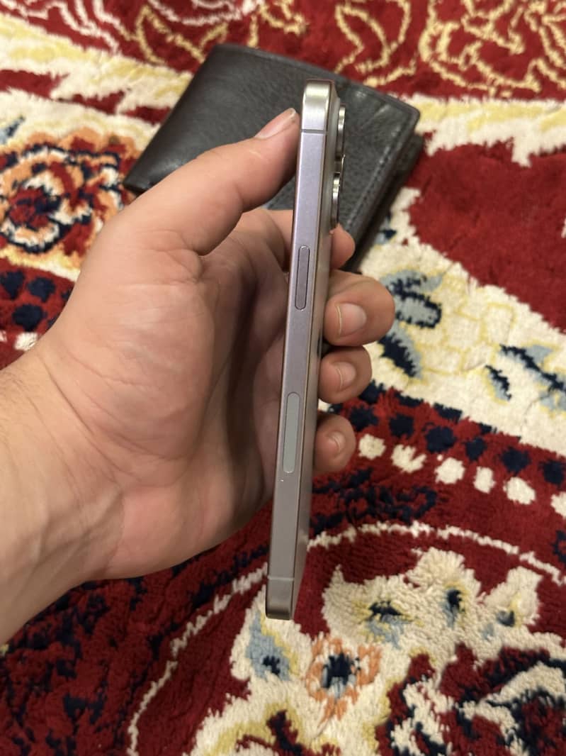 iPhone 15 pro max 10