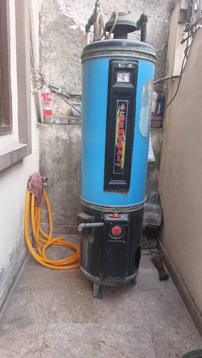 Gas Geyser 35 gallon