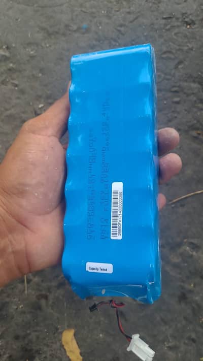 lithium cells 10amp bank 16 volt . . . . . 4000 banks available