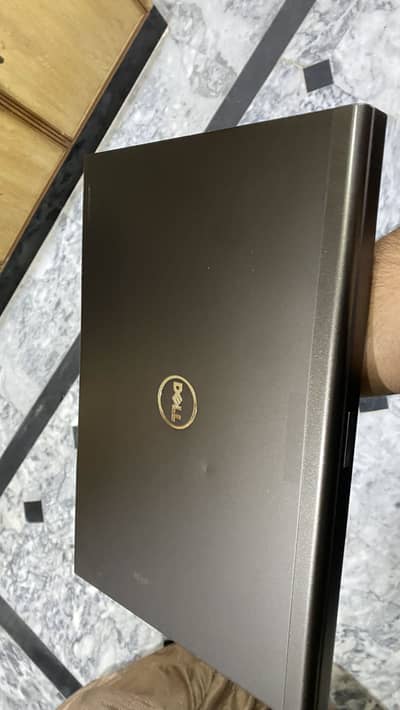 Dell Precision M-4800  i7 MQ processor 2gb graphic Card
